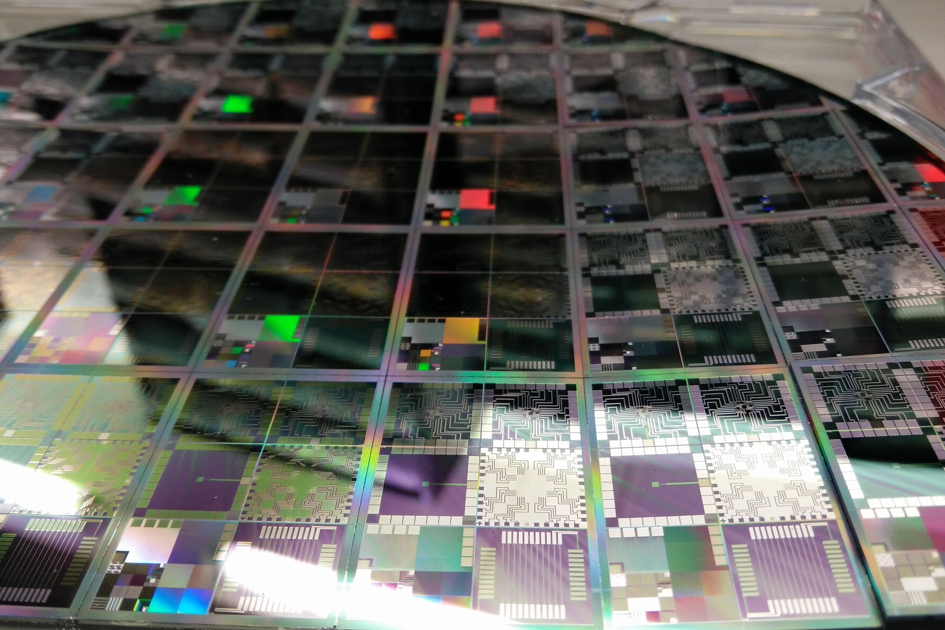 TSMC's Surprise 15% Capex Hike Triggers a Sell-the-News Chip Rout. The KOSPI Sheds 6%.