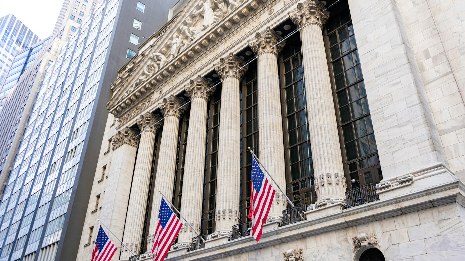 Weekend Wrap: Payrolls Missed and Every Treasury Yield Still Closed Higher. The Policy Rate Has Stopped Being the Price That Matters.